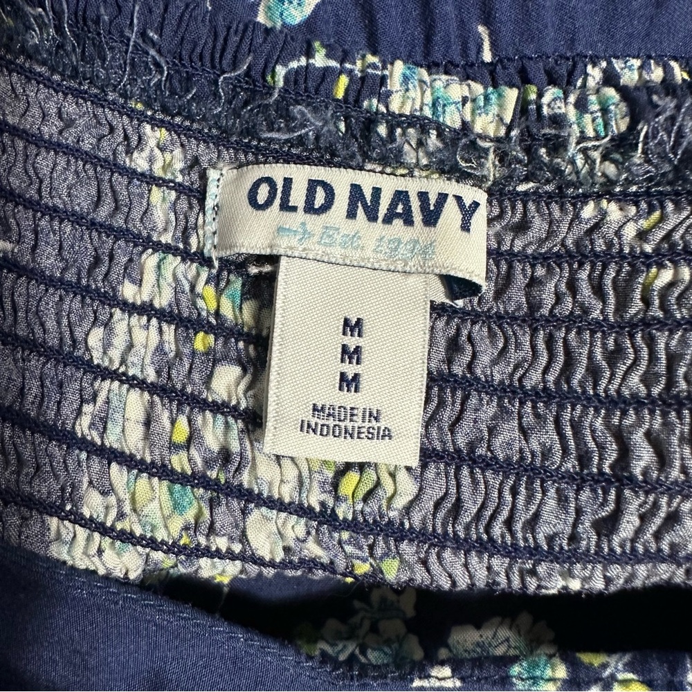 Old Navy blue floral fit & flare sundress women’s medium - Picture 8 of 9